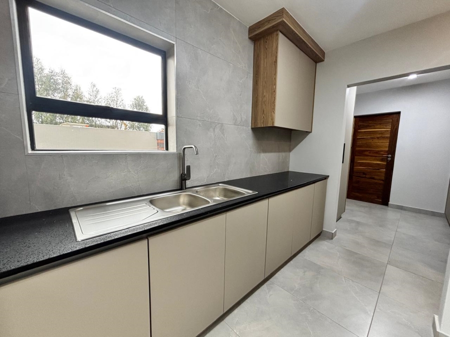 4 Bedroom Property for Sale in Grimbeeck Park North West